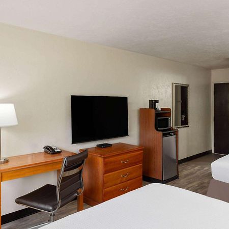 Hotel Super 8 By Wyndham Roseburg Extérieur photo