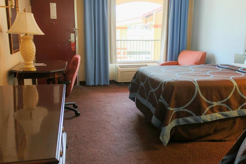 Hotel Super 8 By Wyndham Roseburg Extérieur photo
